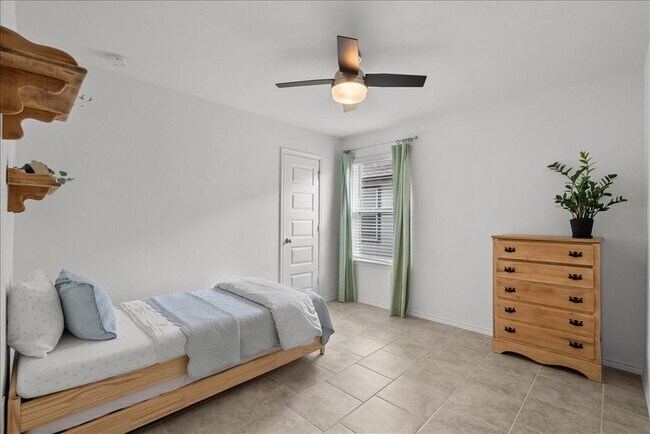 Building Photo - 7503 Cynomys Ct