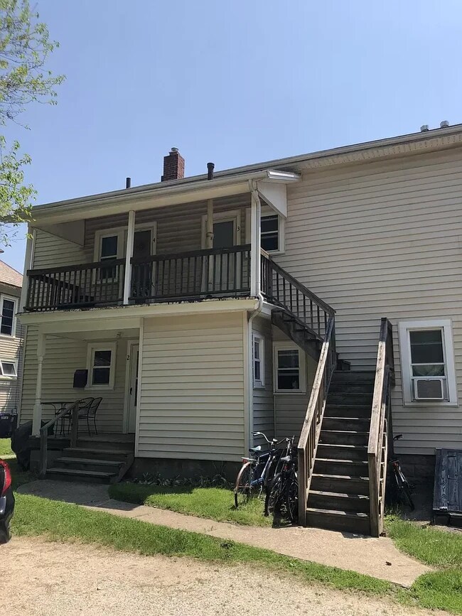 Building Photo - 918 N Mantua St