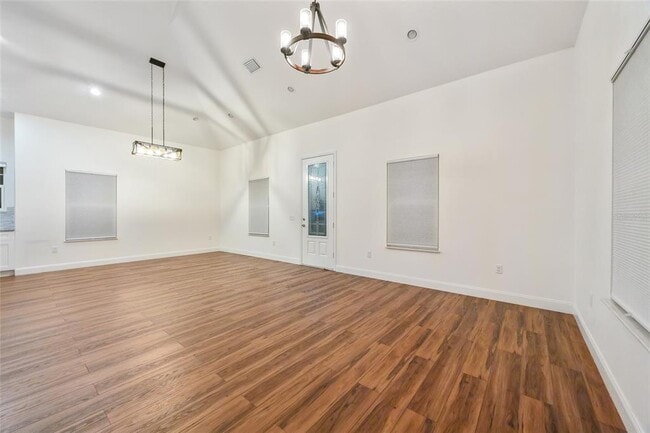 Building Photo - 2330 W St Louis St