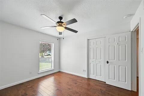 Building Photo - 2733 E Wentwood Dr