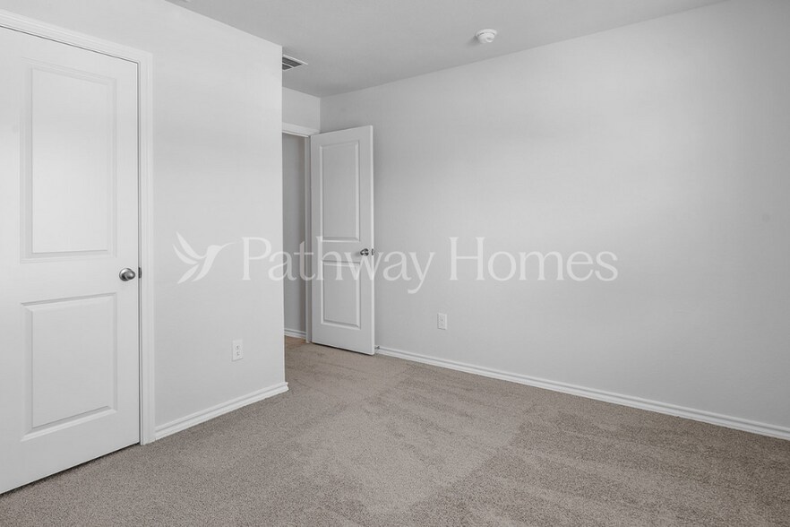Building Photo - 9449 Golden Tree Ave