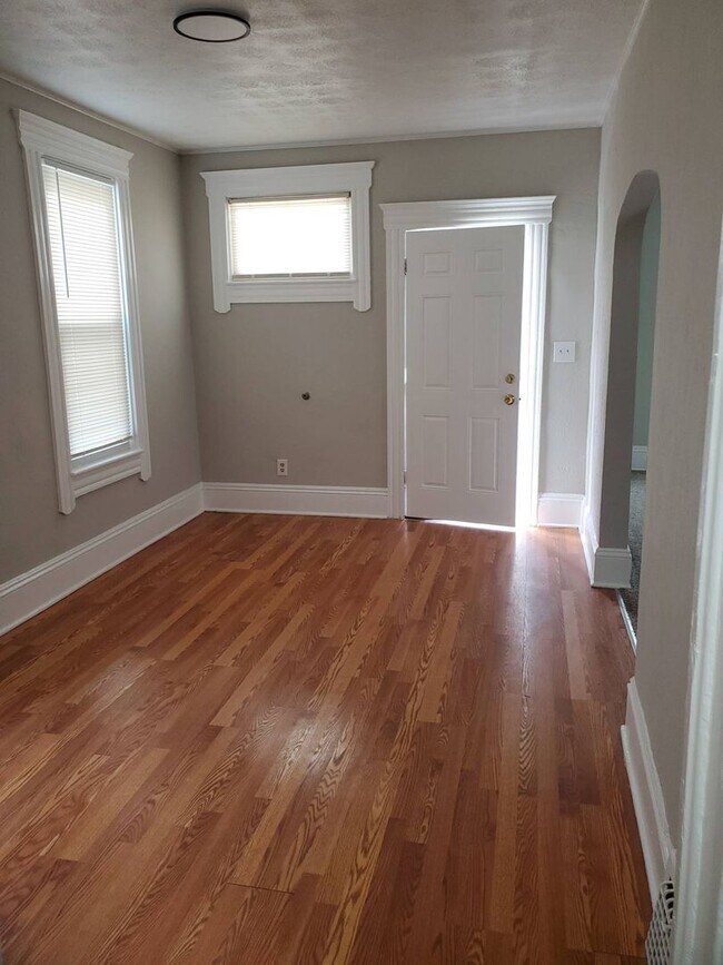 Building Photo - A Place You’ll Love to Call Home – Gorgeous 3-Bedroom Property!
