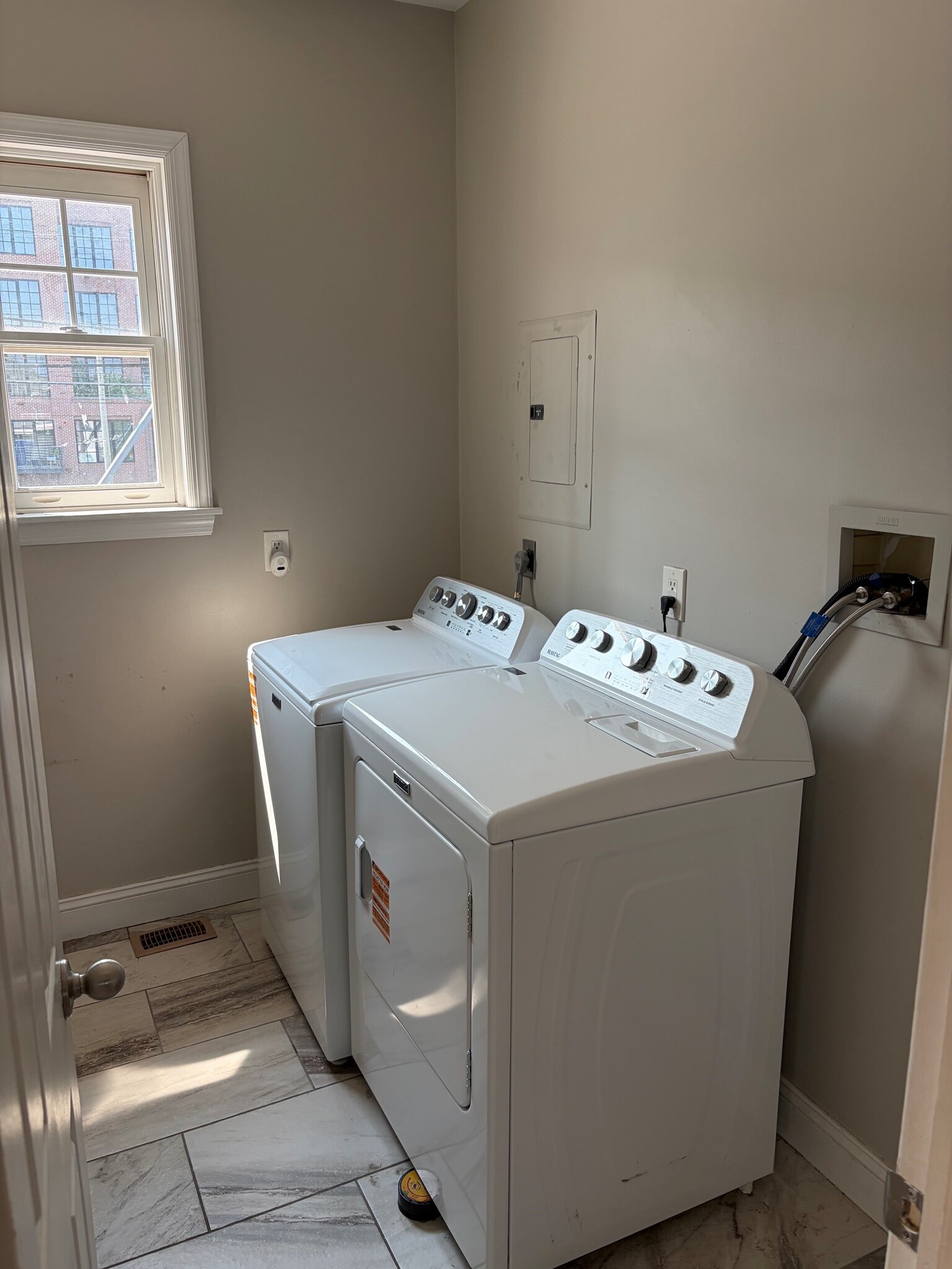 Washer Dryer - 40 Osborne Ave