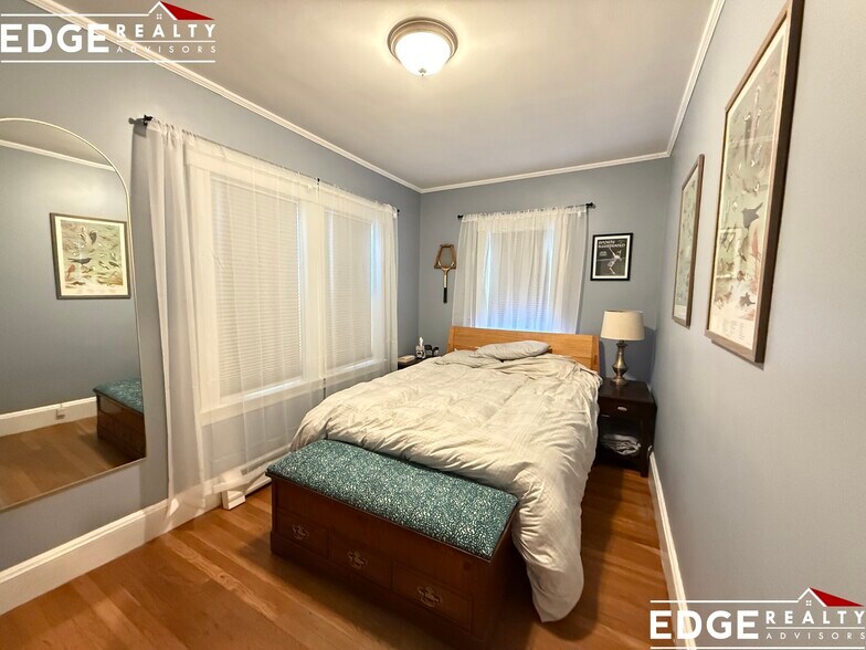 Building Photo - 18 Lyons Ct