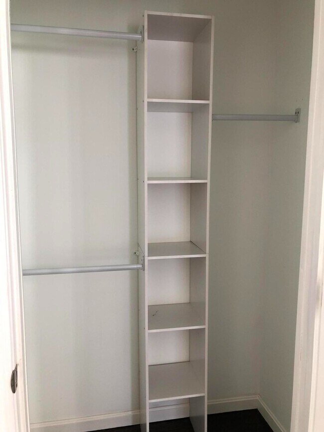 Building Photo - 1523 Christy Ave