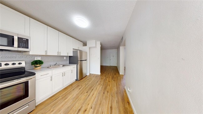 Building Photo - 2463 Coral Wy