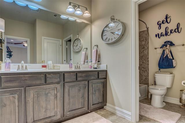 Building Photo - 3009 Aurora Dr