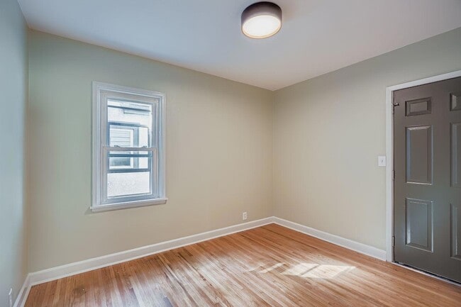 Building Photo - 837 Bidwell St