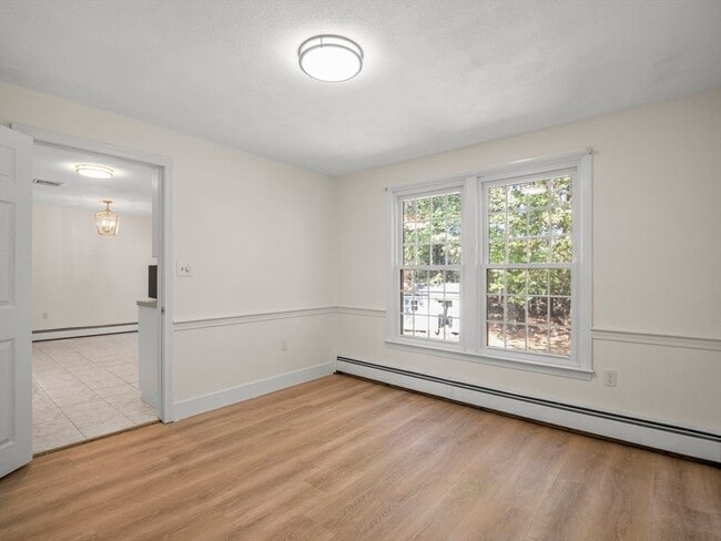 Building Photo - 40 Langley Ln