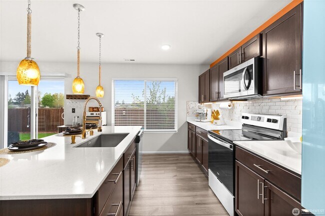 Building Photo - 15153 Prescott Lp SE