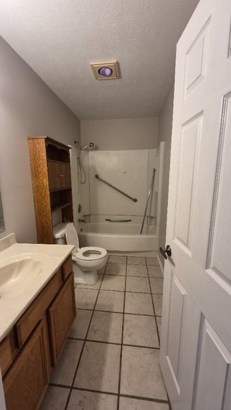 Building Photo - 1471 Eagle Highlands Dr