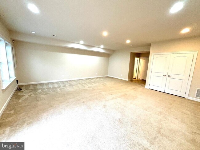 Building Photo - 42619 Harlow Meadows Terrace