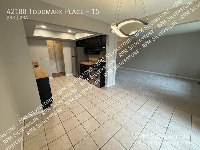 Building Photo - Beautiful and Updated 2 Bed 2 Bath Condo, ...