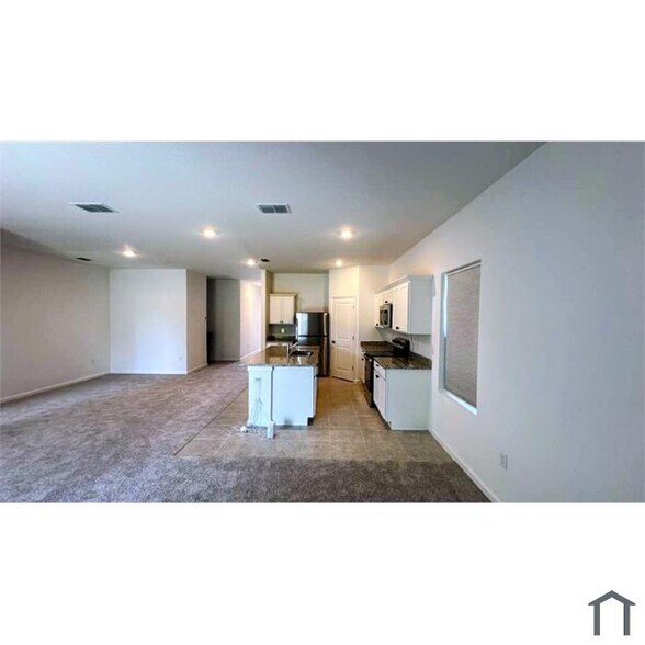 Building Photo - 2443 Grey Hawk Dr