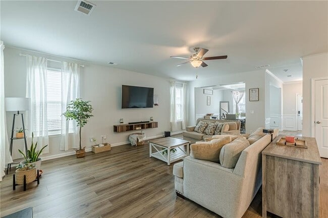 Building Photo - 4010 Diane Ln