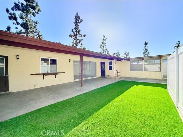 Building Photo - 15819 Del Prado Dr