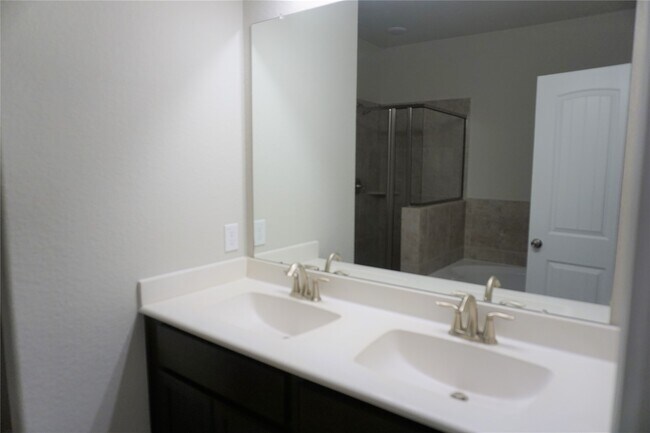 Building Photo - 12950 Shady Grove Ln