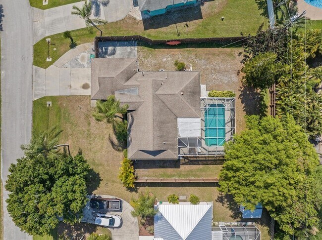 Building Photo - 113 Justine Dr
