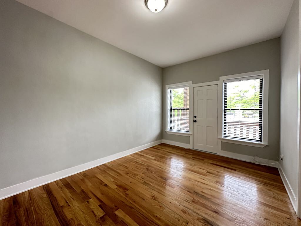 Building Photo - 383 Park Ave