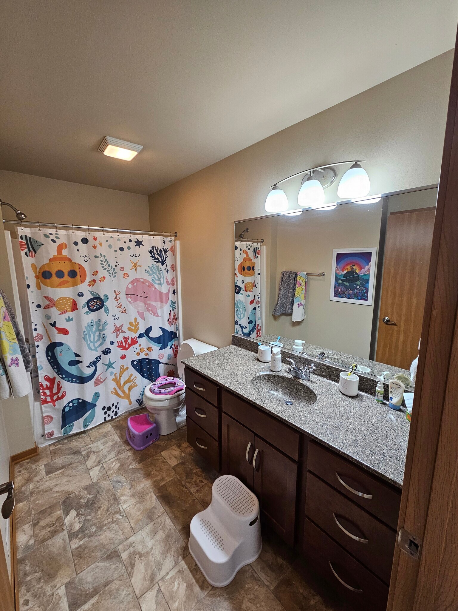 Second Floor Bath - 4868 Innovation Dr