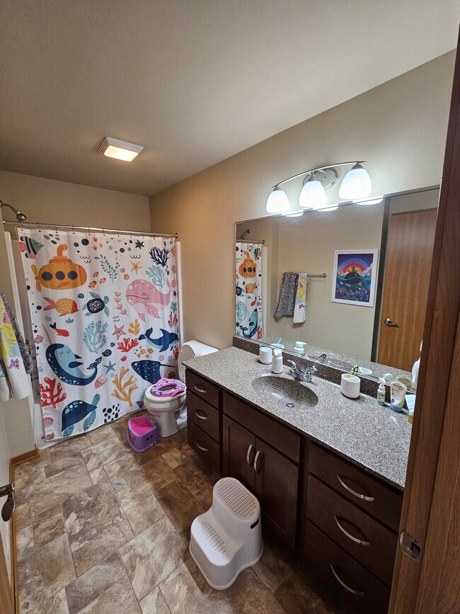 Second Floor Bath - 4868 Innovation Dr