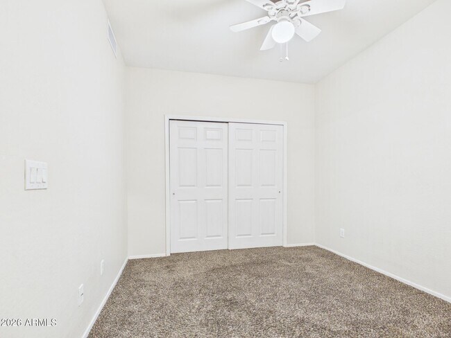 Building Photo - 2130 W Hunter Ct