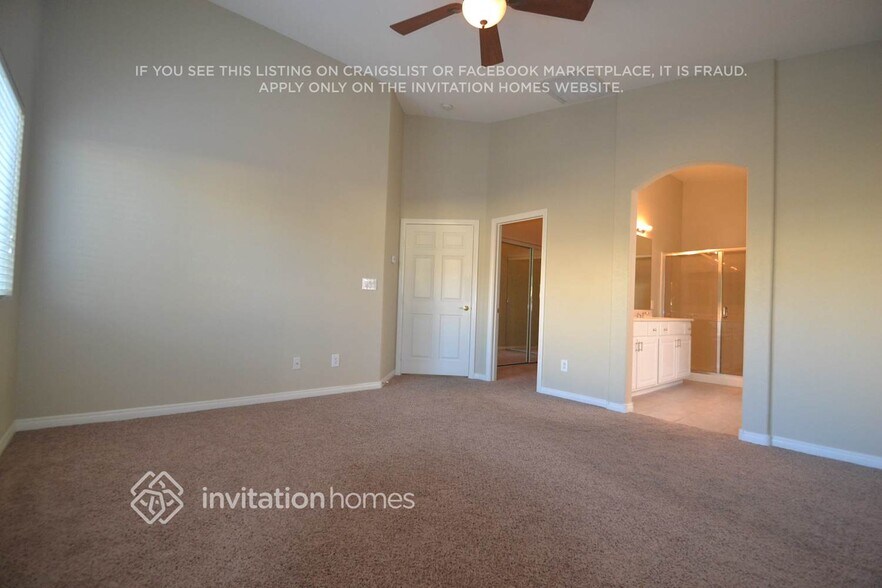 Building Photo - 2124 Paganini Ave
