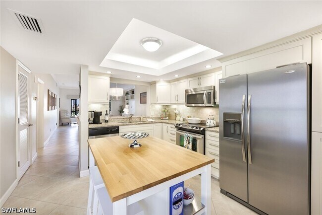Building Photo - 611 Serendipity Dr