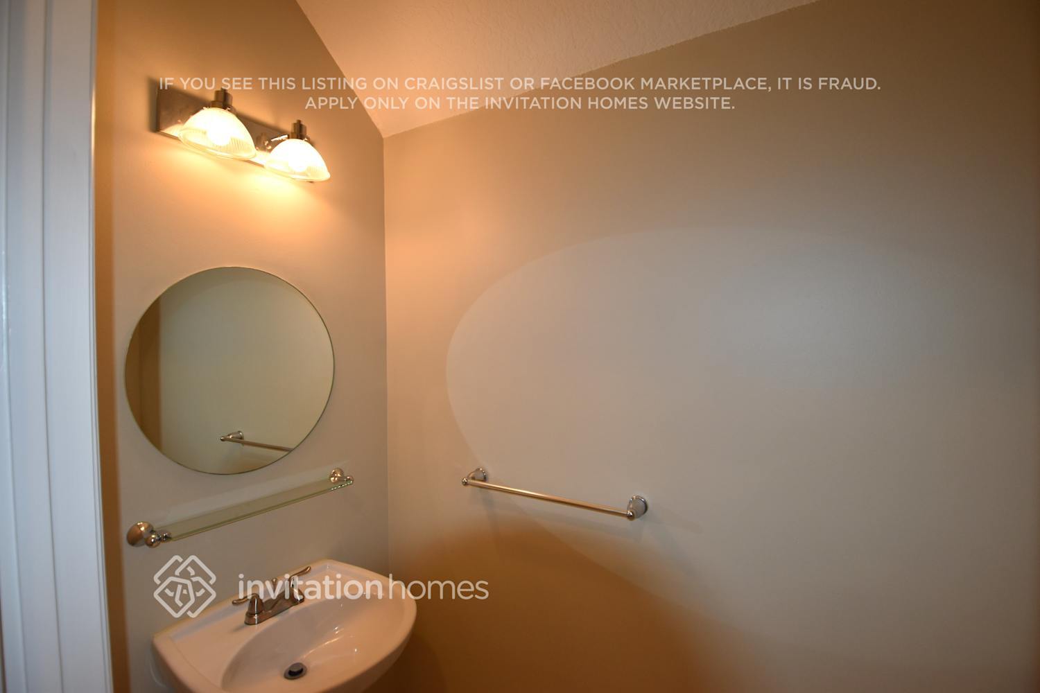 Building Photo - 8668 Blaze Ct