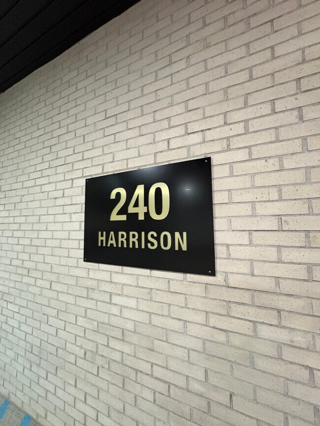 Building Photo - 242 Harrison St
