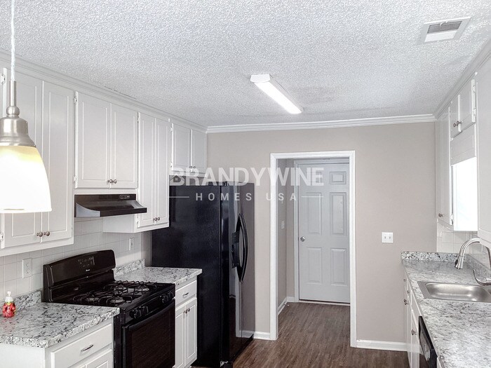 Building Photo - 1139 Commons Ct