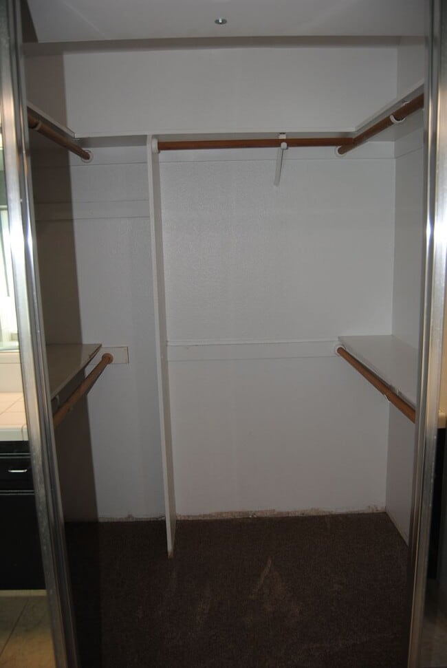 Building Photo - 9305 Brookstone Ct