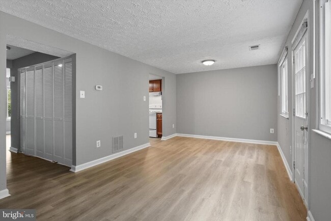 Building Photo - 8353 Fern Leaf Ct