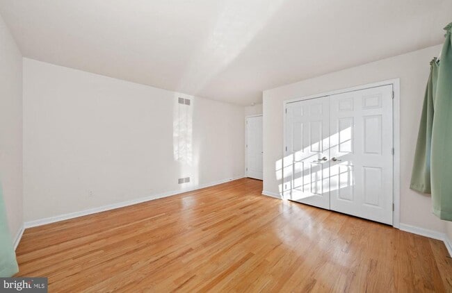 Building Photo - 107 Sorrel Dr