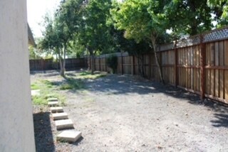Building Photo - 2456 San Venito Way