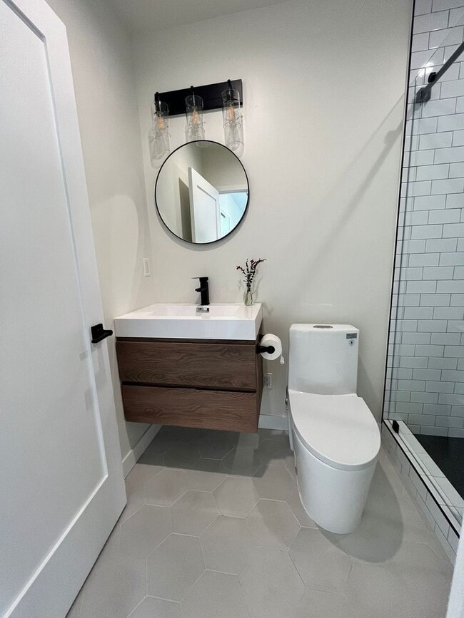 Building Photo - Charming 1-Bedroom ADU in West Hills!