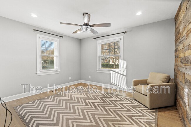Building Photo - 405 Farrell St