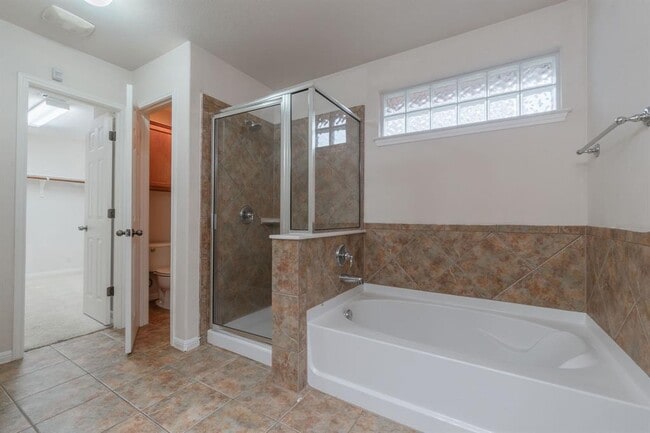 Building Photo - 9408 Castle Pines Dr