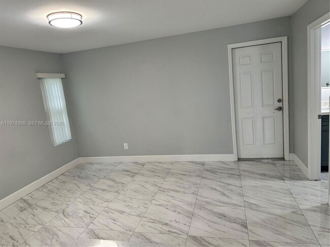 Building Photo - 14024 SW 148th Ln