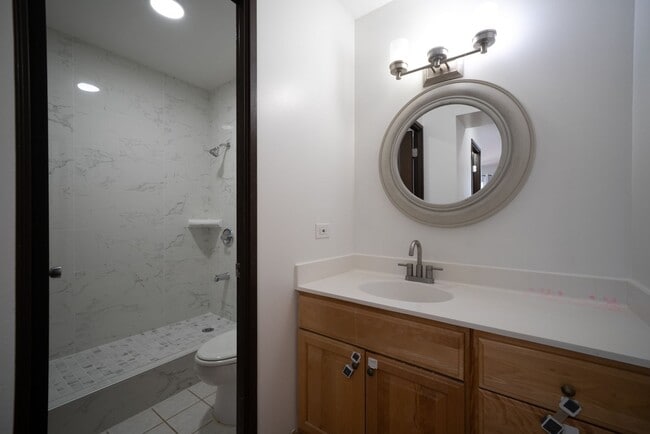 Building Photo - $3,000 / 2br - 731ft2 - 2 BED 2 BATH CONDO IN PEARLRIDGE G&T