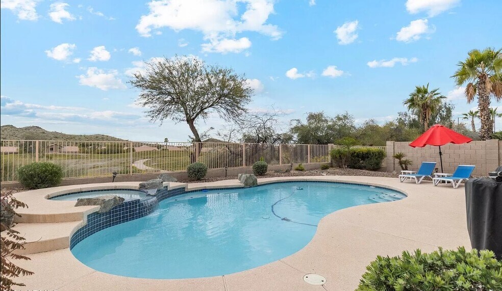 Building Photo - 519 W Mountain Vista Dr