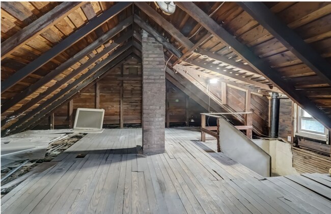 Building Photo - 138 Cherry Rd