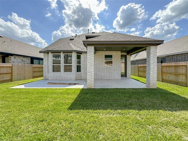Building Photo - 541 Sand Branch Dr