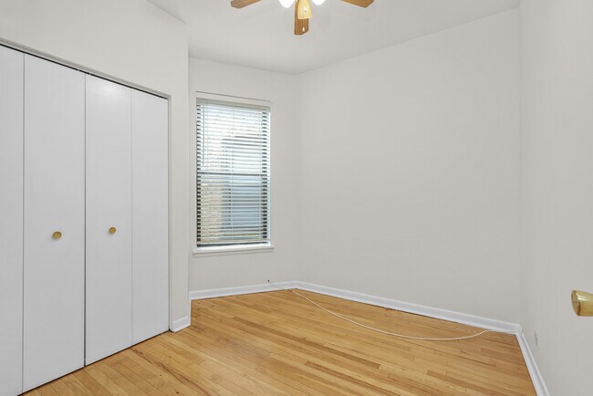 Building Photo - 908 W Grace St