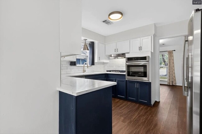 Building Photo - 6031 Rutherglenn Dr