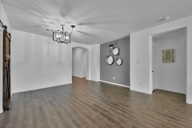 Building Photo - 16034 Dehay Ln