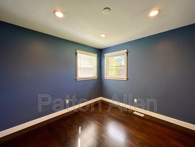 Building Photo - 3 Mt Royal Dr