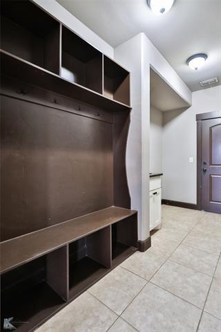 Building Photo - 350 White Rock Dr