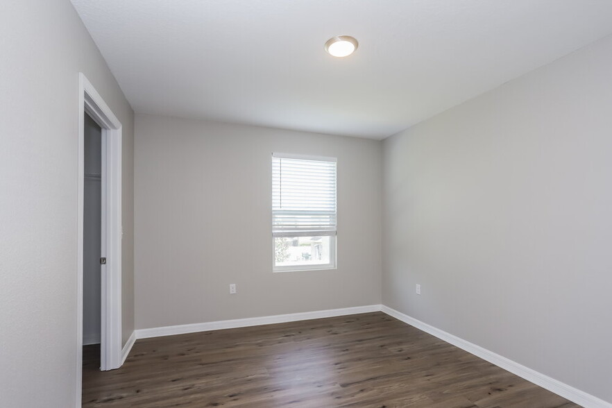 Building Photo - 1806 Greenwood Valley Dr