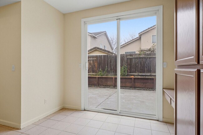 Building Photo - 1263 Montgomery Ln